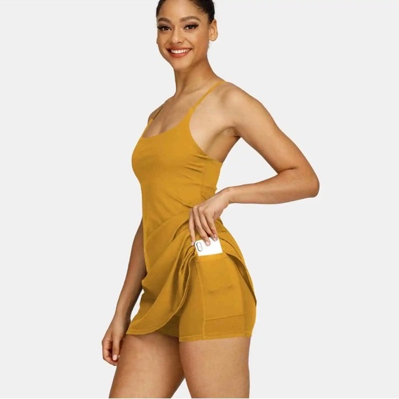 HALARA Dresses & Skirts - Halara Everyday Cloudful Backless 2 in 1 Flare Activity Dress Size XL